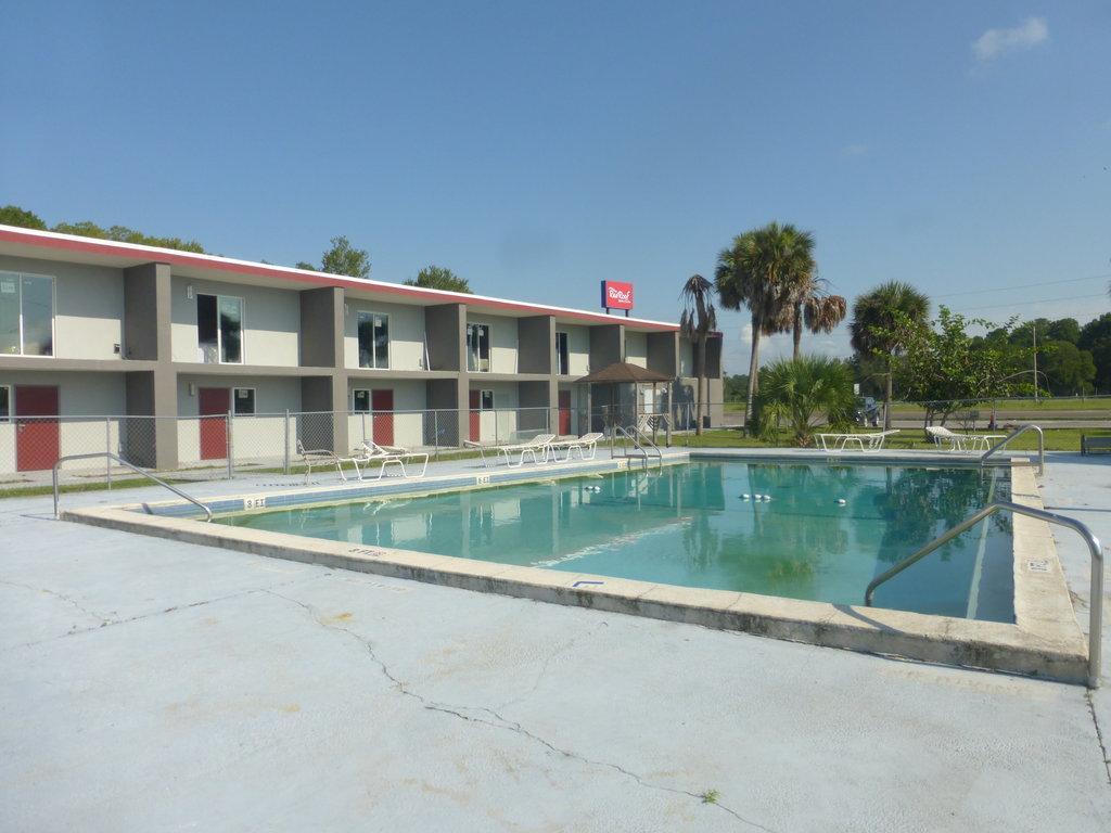 Quality Suites Wildwood - The Villages Exterior photo