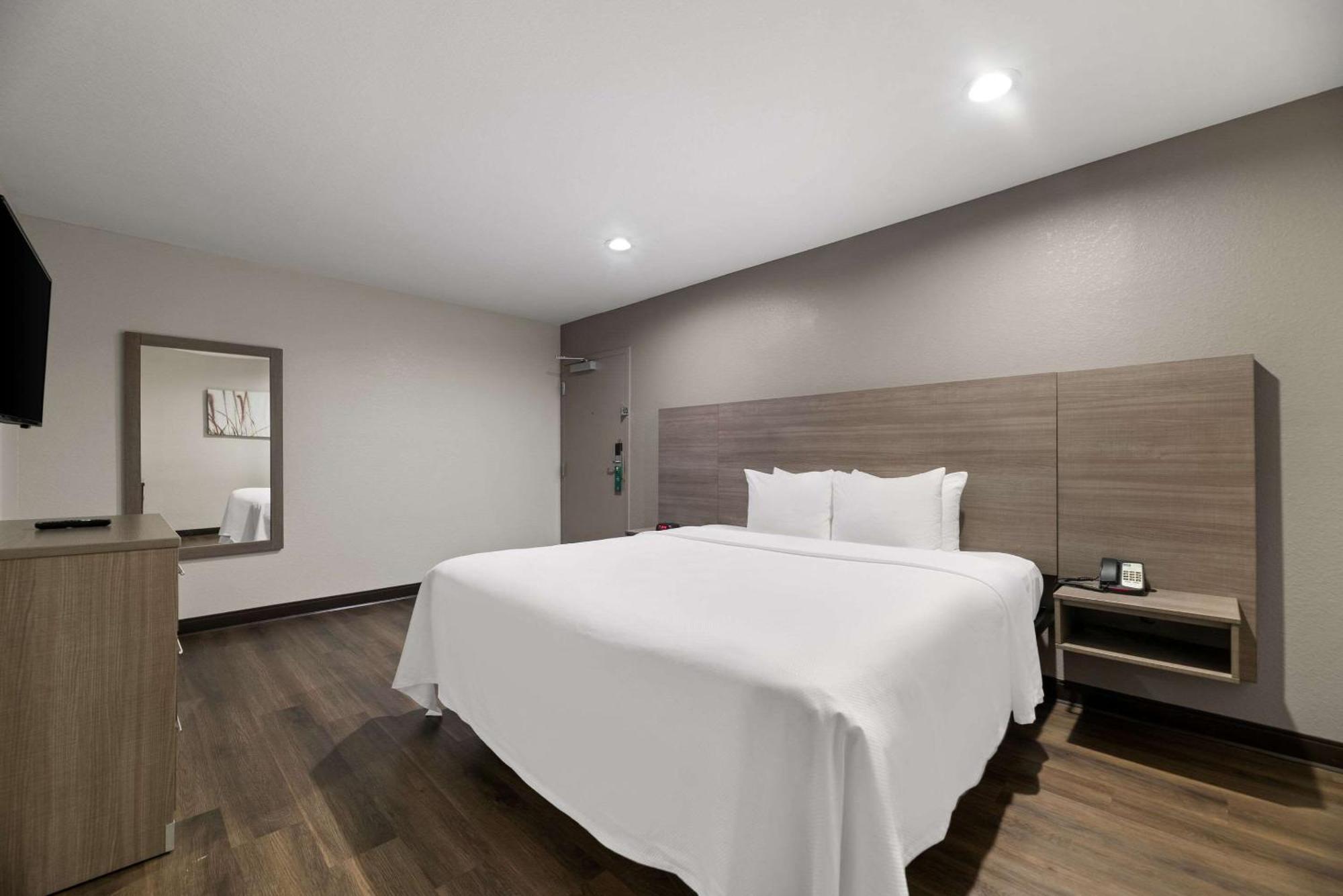 Quality Suites Wildwood - The Villages Exterior photo