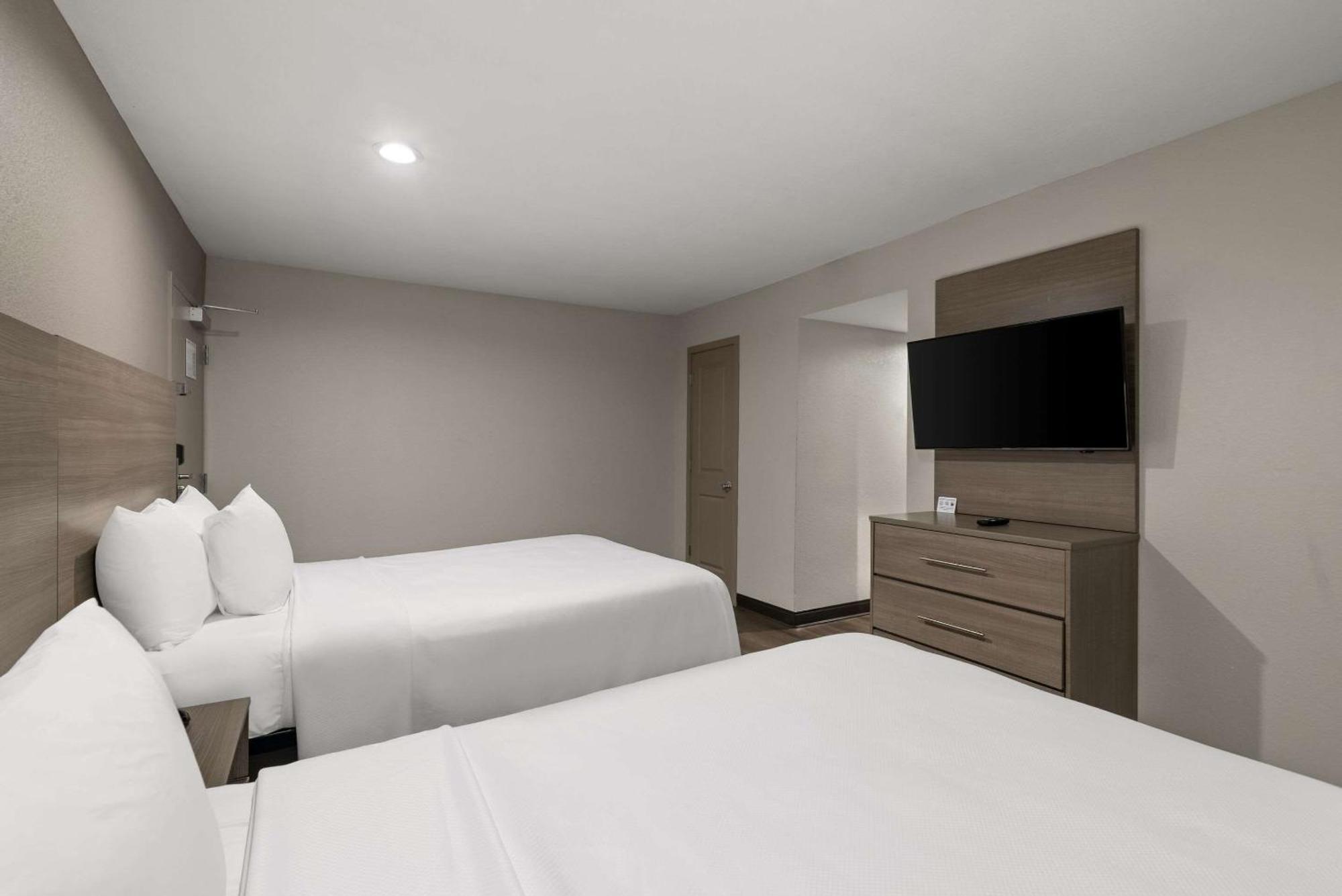 Quality Suites Wildwood - The Villages Exterior photo